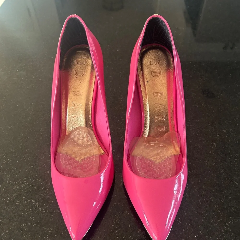 Ted Baker Hot Pink/Fuchsia IzBell Patent Leather Pumps